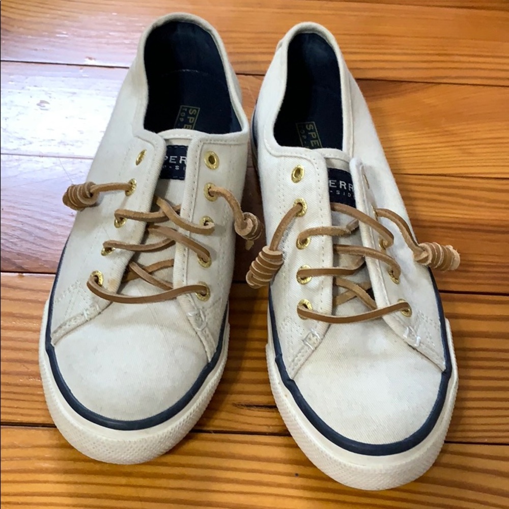Woman’s sperry top sider cream shoes, size 6.5